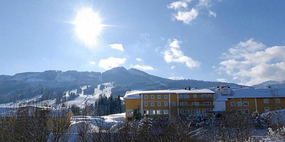 Hotel Nesselwanger Hof Exterior photo